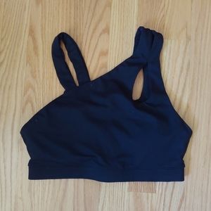 Black assymetric sports bra